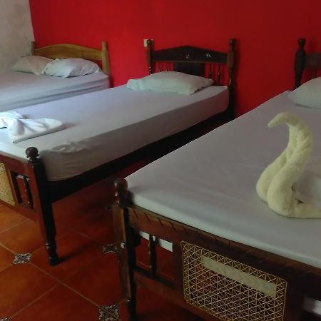 לאון Hostal Casa Ivana מראה חיצוני תמונה