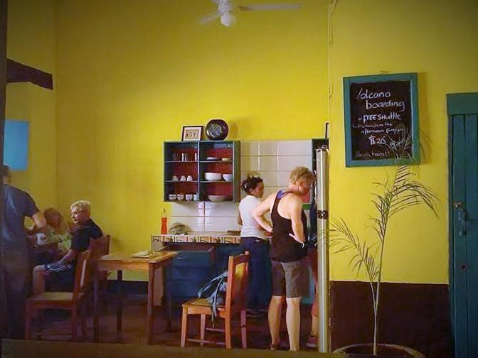 לאון Hostal Casa Ivana מראה חיצוני תמונה